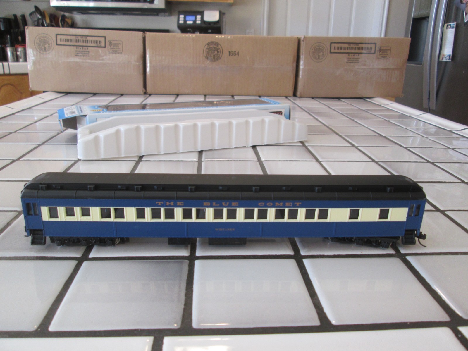 IHC CENTRAL OF NEW JERSEY BLUE COMET PASSENGER CAR HO SCALE
