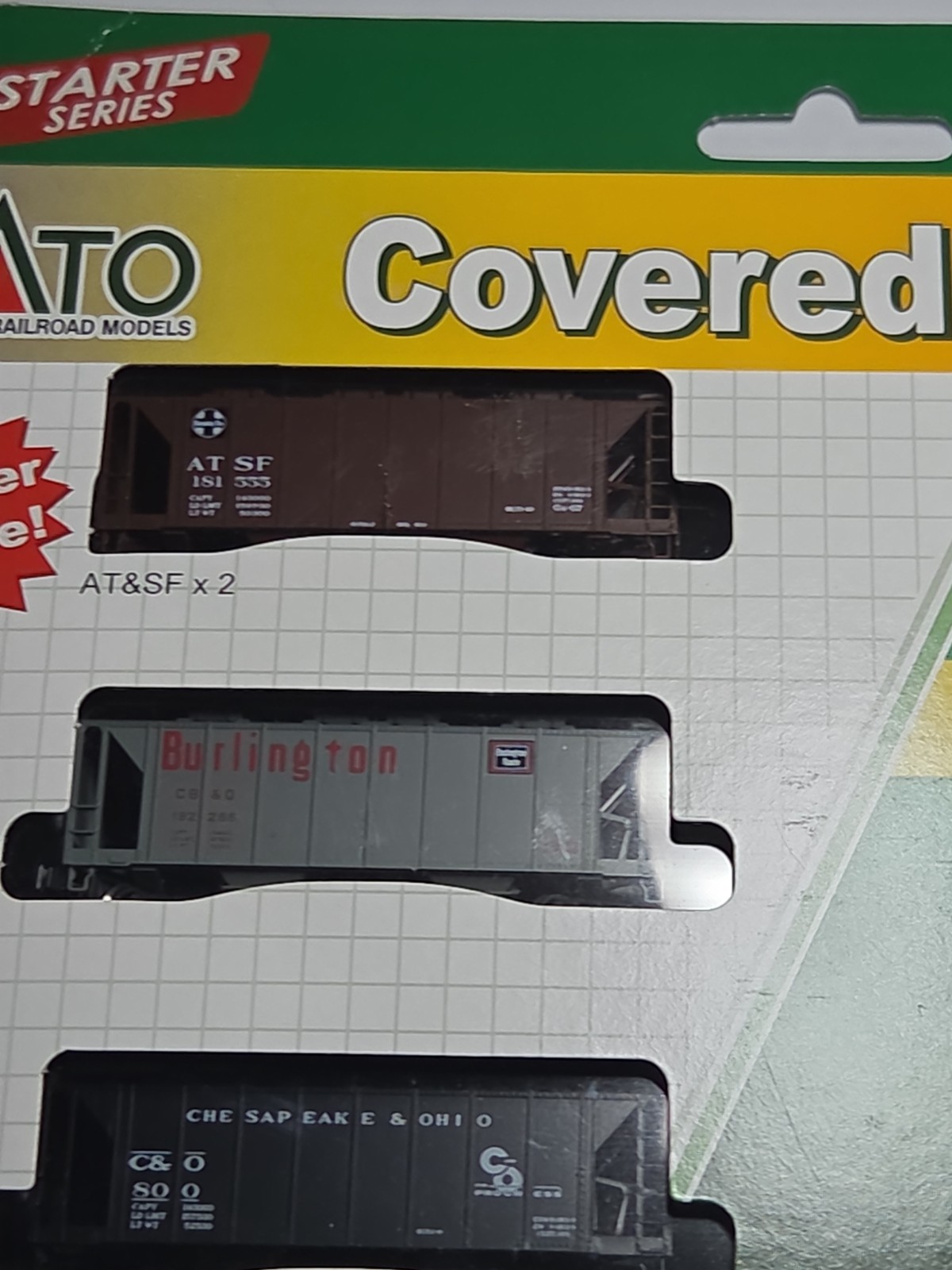 KATO N SCALE 8 CAR COVERED HOPPER SET 106-4700 ATSF CB&Q C&O UP