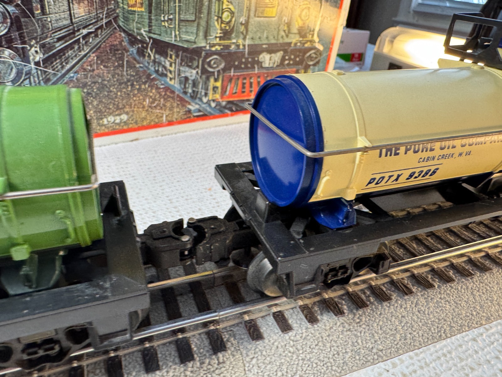🚂 LIONEL-BRITISH COLUMBIA & PURE OIL SINGLE DOME TANK CARS⚡ L2026