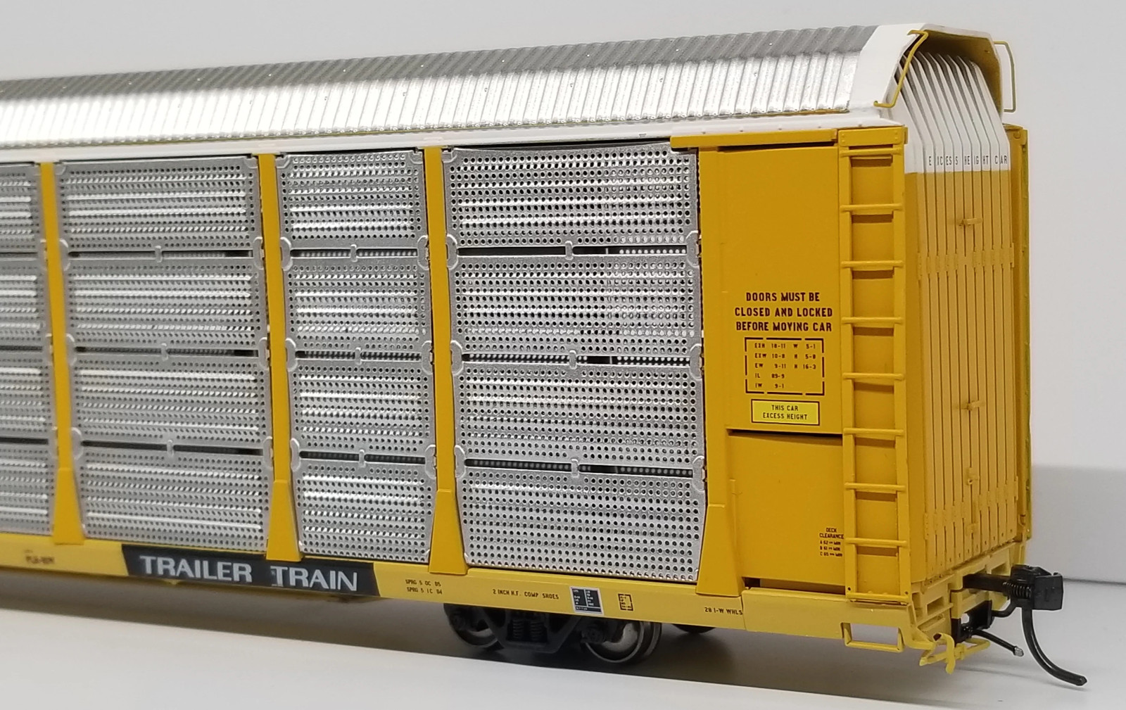 PRAIRIE SHADOWS HO Autorack Portec Rack, P/S Flat, Rave 1 Doors, UP TT
