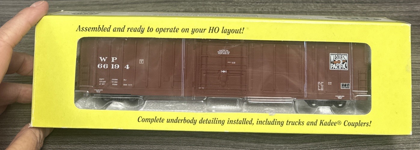 ERM RTR HO ERM-1454B Beer CarFeather Western Pacific #66194 NIB