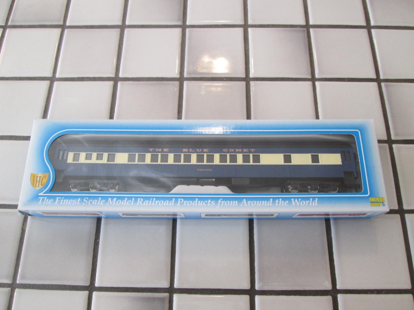 IHC CENTRAL OF NEW JERSEY BLUE COMET PASSENGER CAR HO SCALE