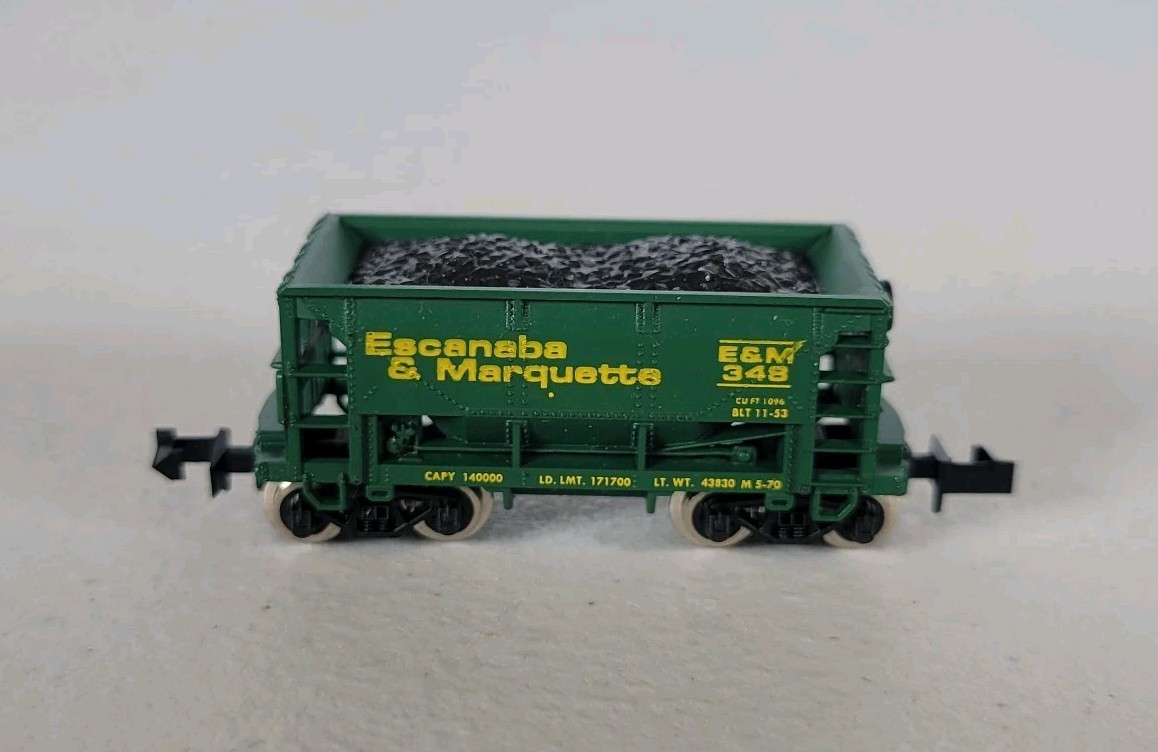 Atlas N Scale Escanaba & Marquette 70 Ton Ore Car #348 Green w/ Coal Load 3209