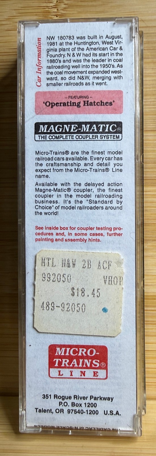 MicroTrains N-Scale 2 Bay ACF Centerflow Covered Hopper Norfolk Western 92050