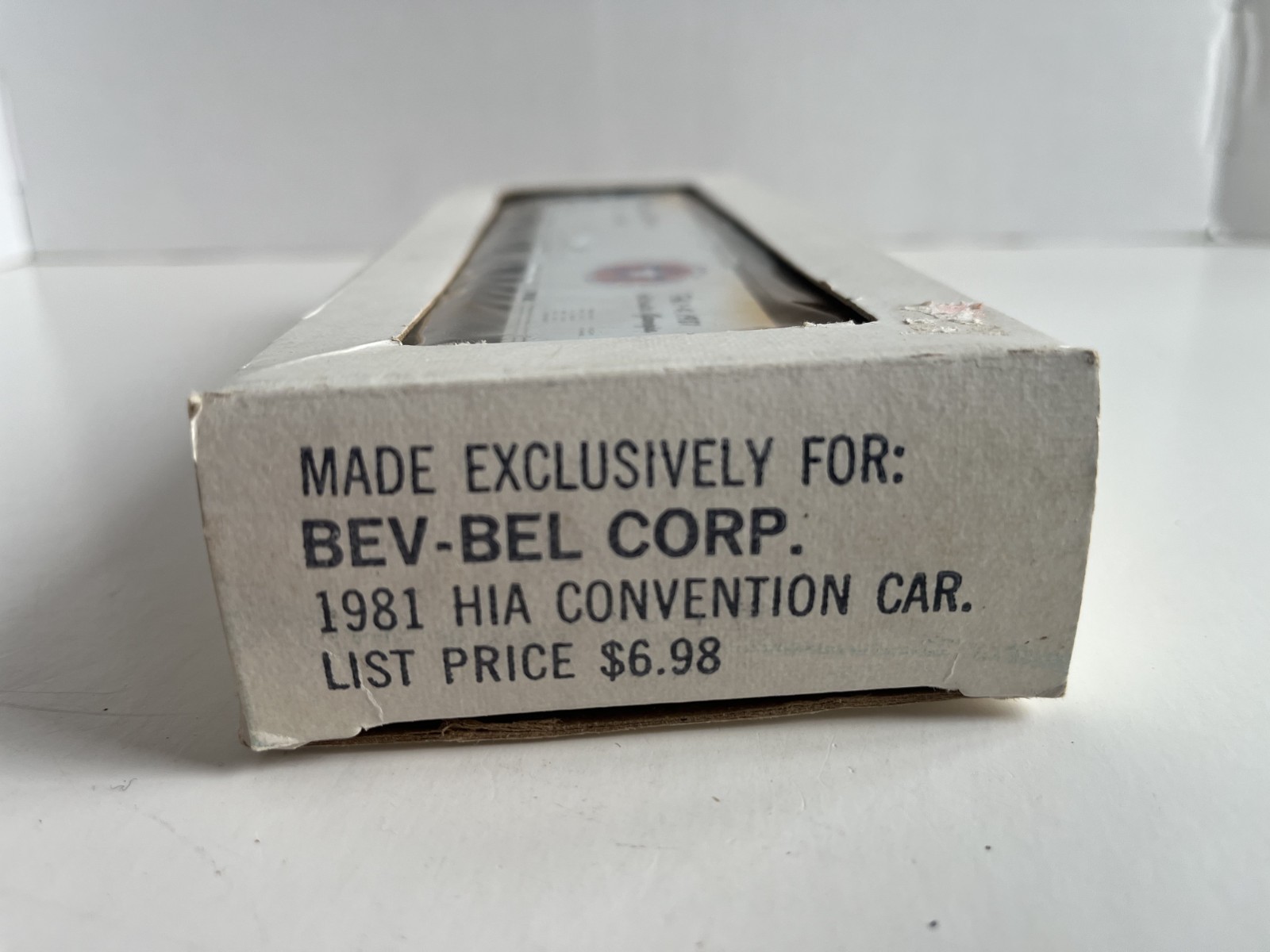 BEV-BEL – HO Scale – 1981 HOBBY INDUSTRY 40TH ANNIVERSARY – 50′ White BOXCAR!