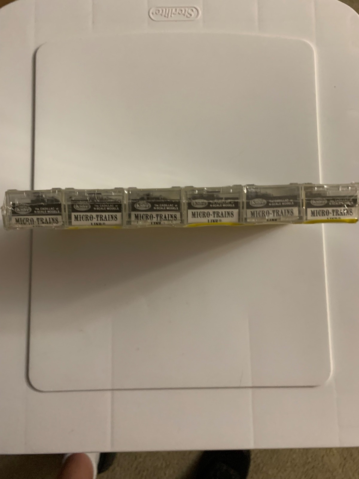 N Scale Micro-Trains UTLX 39′ Single Dome Tank Car 6 Pack MT 65062 Pack Set #2