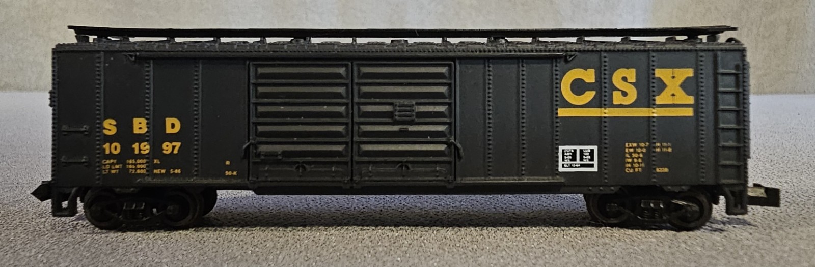 Life-Like N Scale 50′ CSX Double Door Box Car SBD 101997