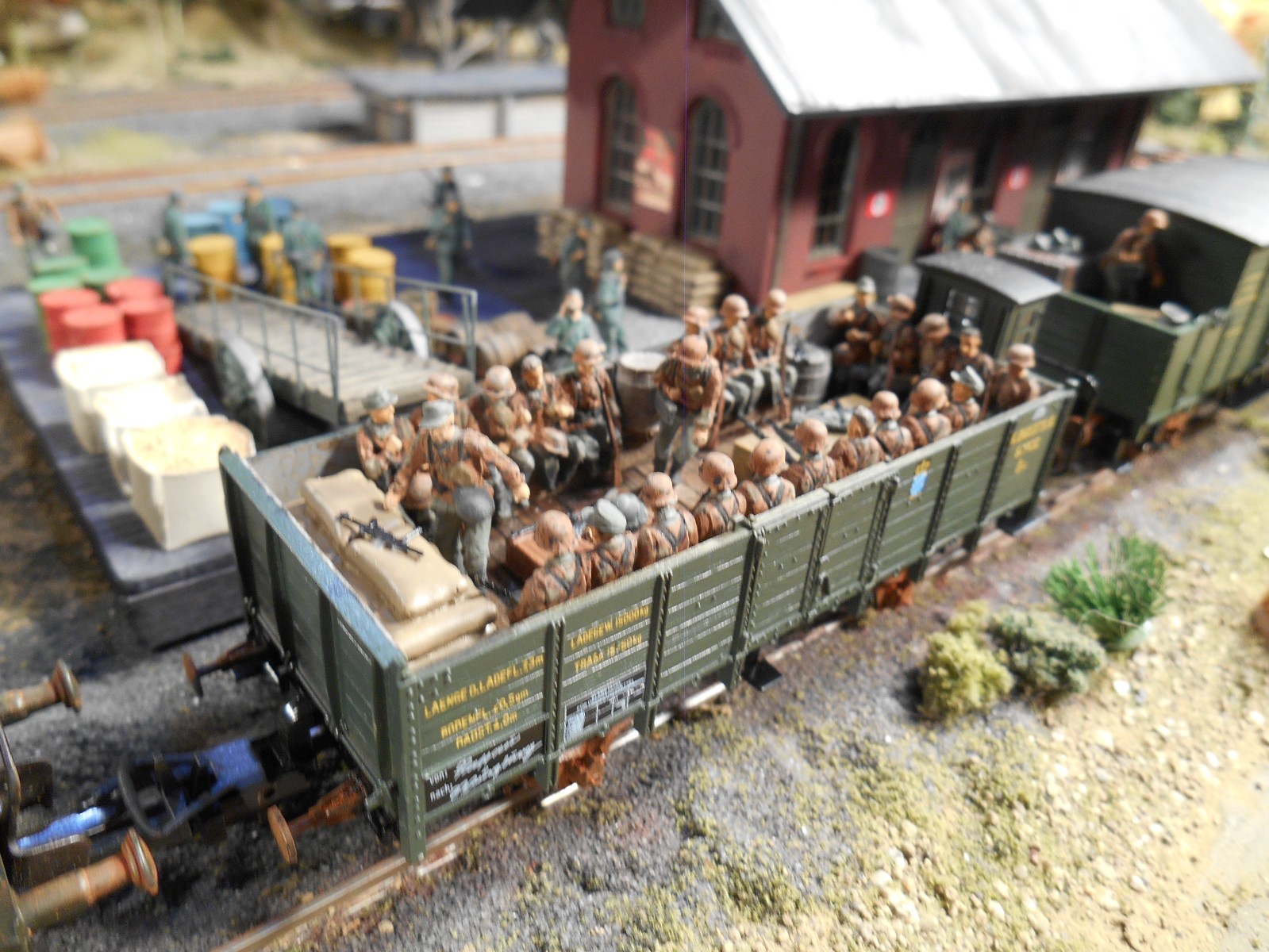 HO Roco Minitanks Artitec 6th Panzer LEOPOLD Artillery Train 6 Cars with Crew