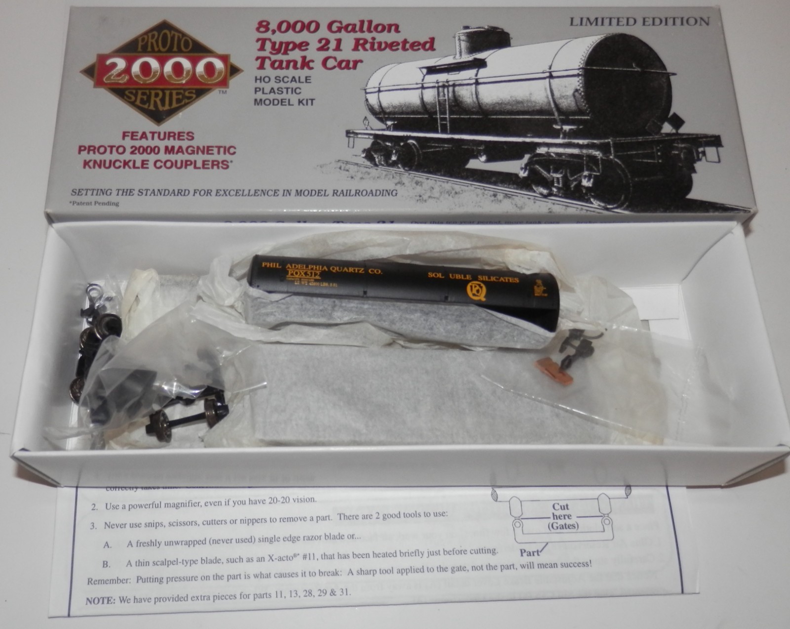Proto 2000 HO Scale Philadelphia Quartz 512 8000 Gallon Type Tank Car Kit #21276