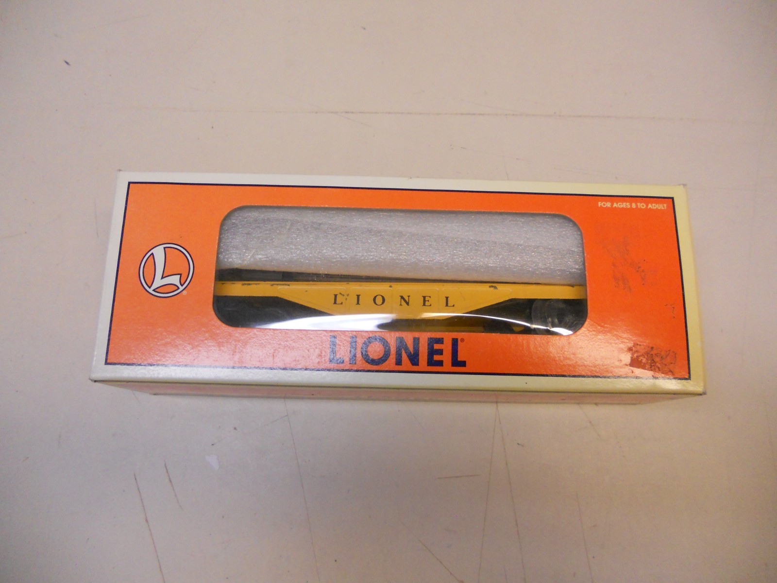 6121 Lionel – O Gauge – Flatcar Yellow Pressed Steel or 6111 with 5 logs
