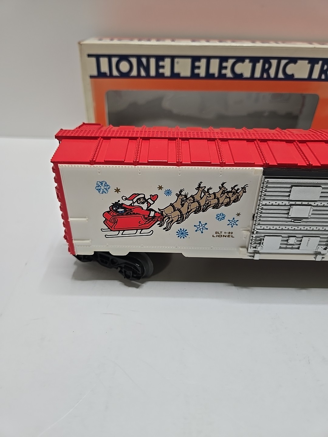 LIONEL 6-19908 CHRISTMAS BOX CAR 1989 SEASONS GREATINGS NEW IN ORIG BOX