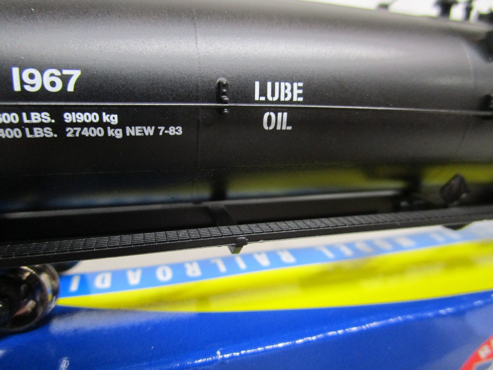 Athearn HO Scale BCOL British Columbia BC Rail 62′ Lube Tank Car #1967