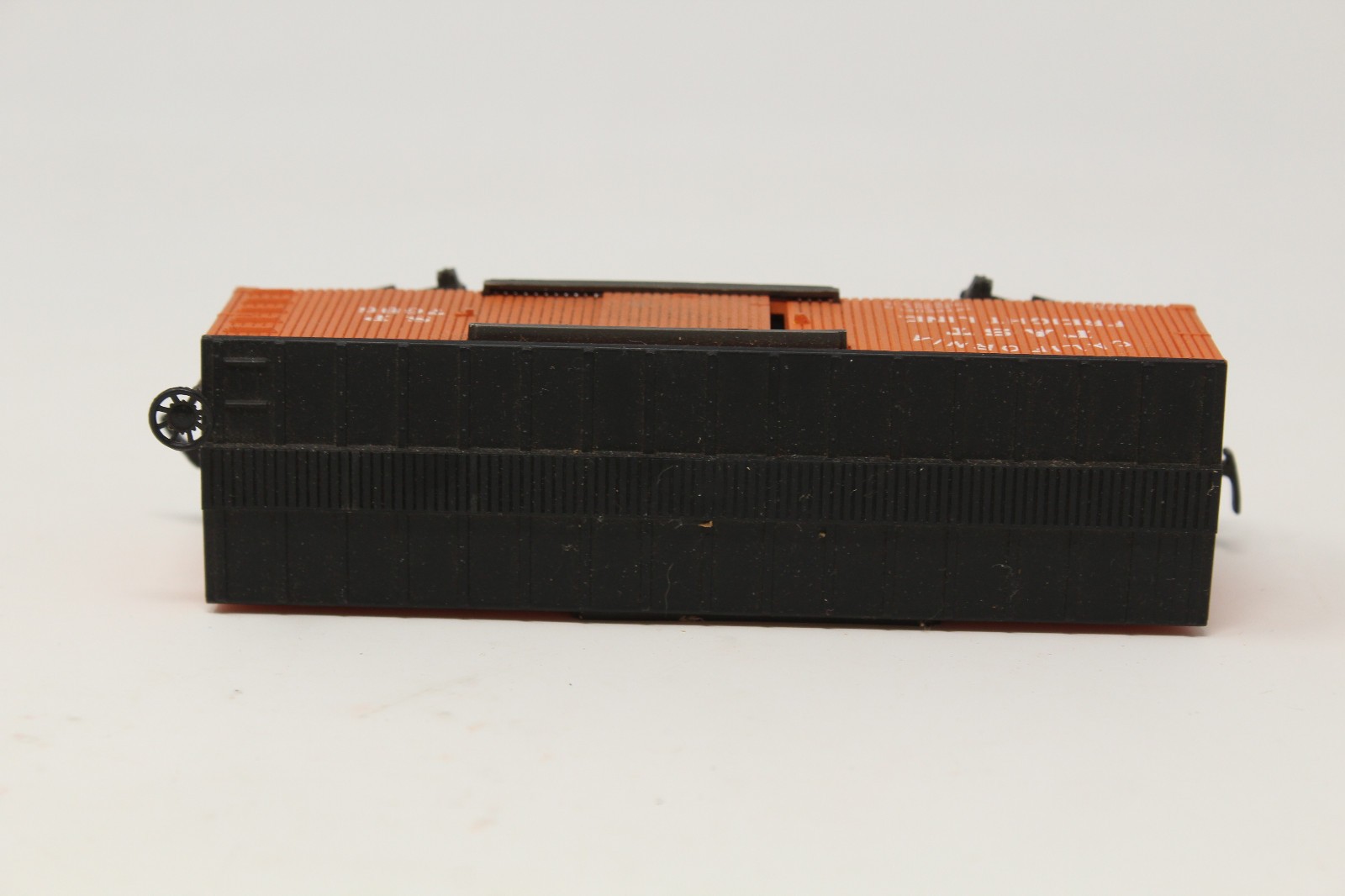 HO Scale AHM 6242 Old Time Box Car California Fast Freight Line SP 7686 Orange