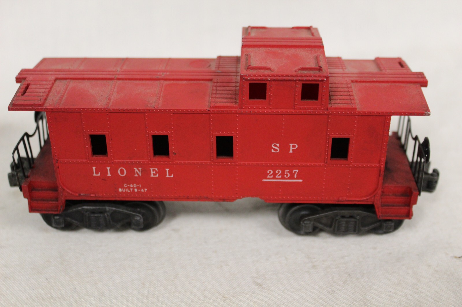 Lionel- O Gauge Lionel Lines Caboose Road # 2257 (G-2)