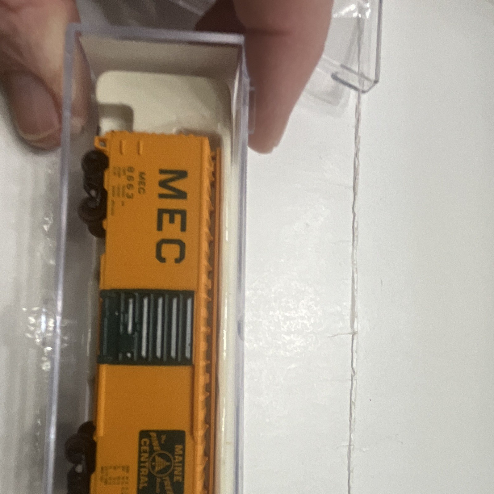 Atlas N Scale Maine Central 40′ Box Car Orange/Black 34473 #8863