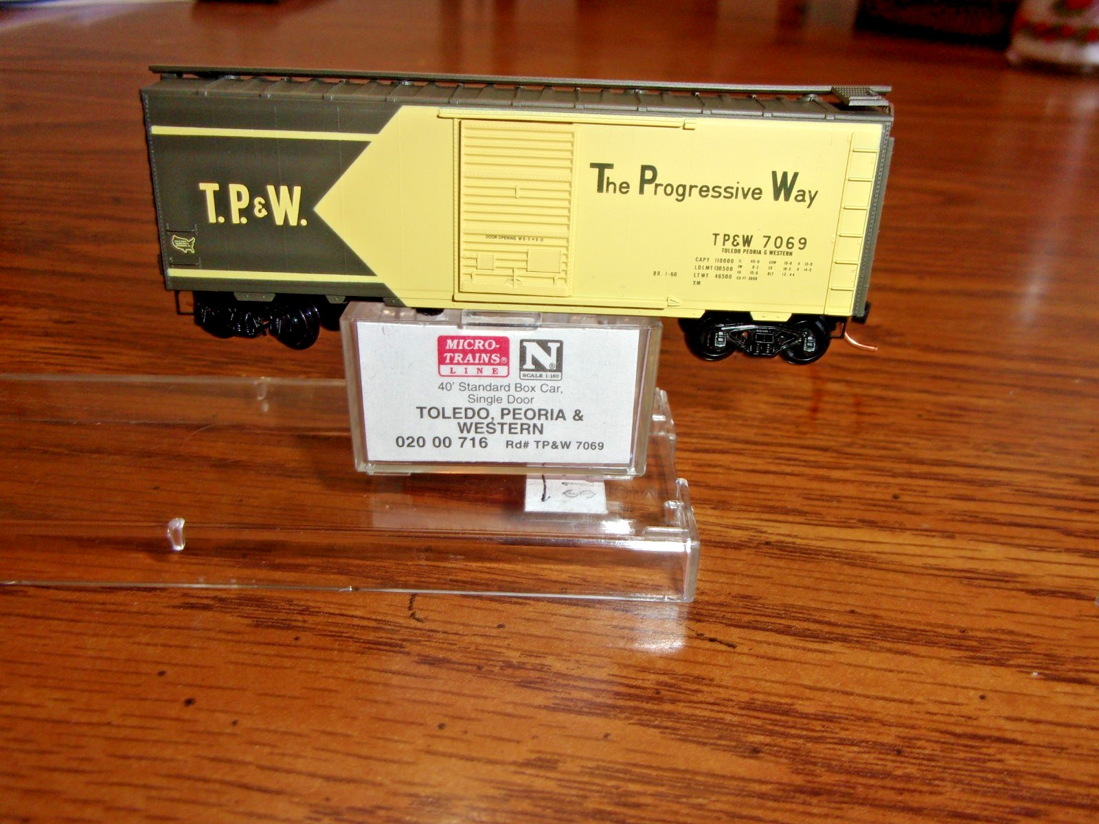 Micro-trains c 020 00 716 N-scale Toledo, Peoria & Western Boxcar #7069