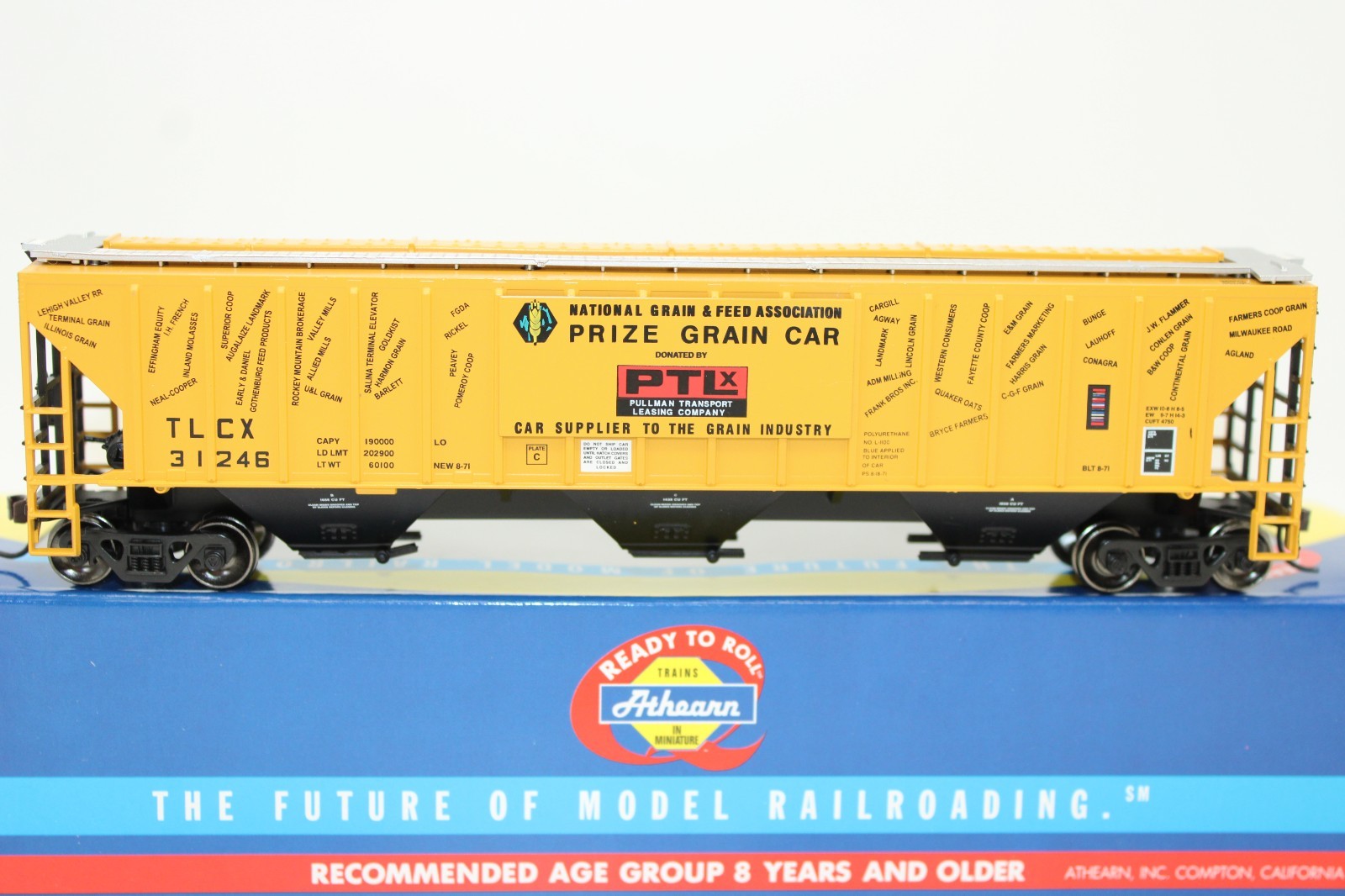 Athearn HO Scale TLCX PTLX Pullman Lease 54′ PS 4750 Covered Hopper Car NOS