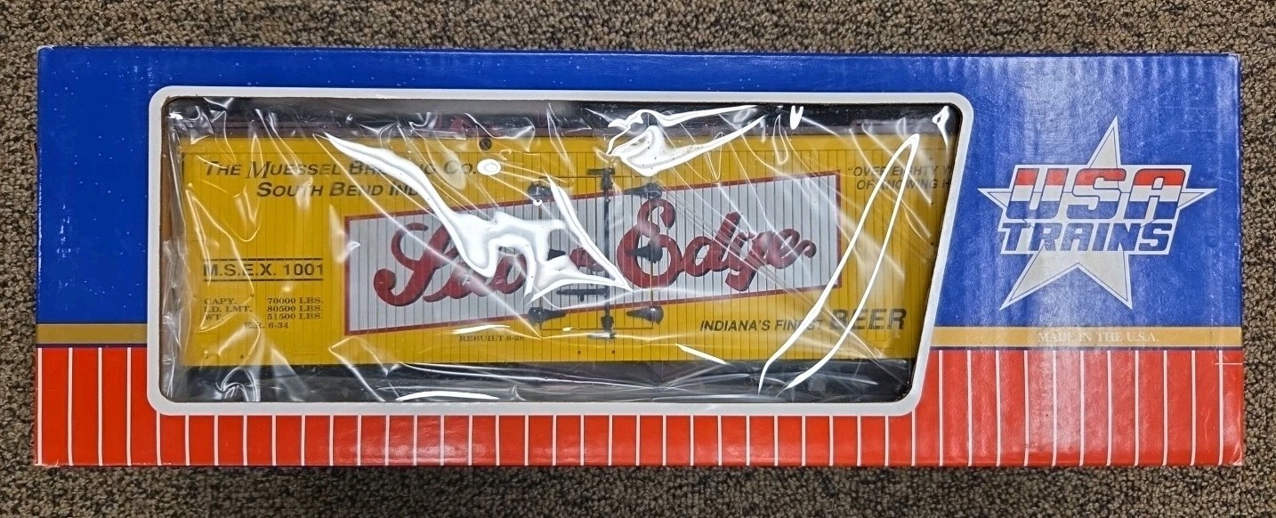 USA Trains R16040 G Scale Silver Edge Beer Reefer Boxcar with Box