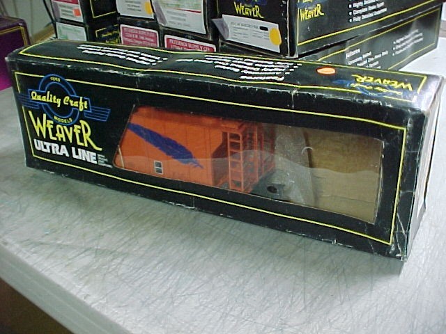 WEAVER O SCALE ULTRA LINE WP WESTERN PACIFIC COVERED HOPPER #1938