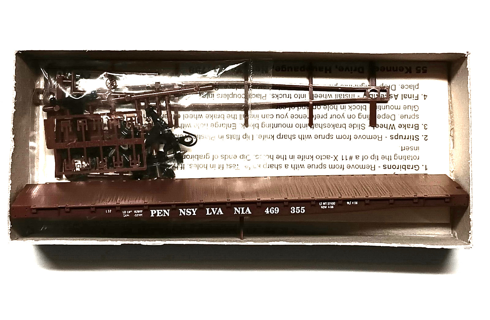 HO Scale Tichy Train Group, 53′ Flat Car kit, Pennsylvania, Brown, NIB