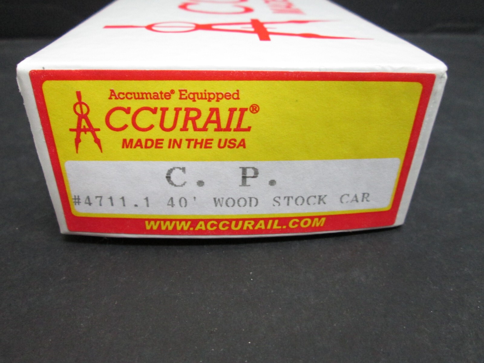 ACCURAIL #4711,1 HO SCALE C.P. 40′ WOOD STOCK CAR KIT NEW IN BOX M34