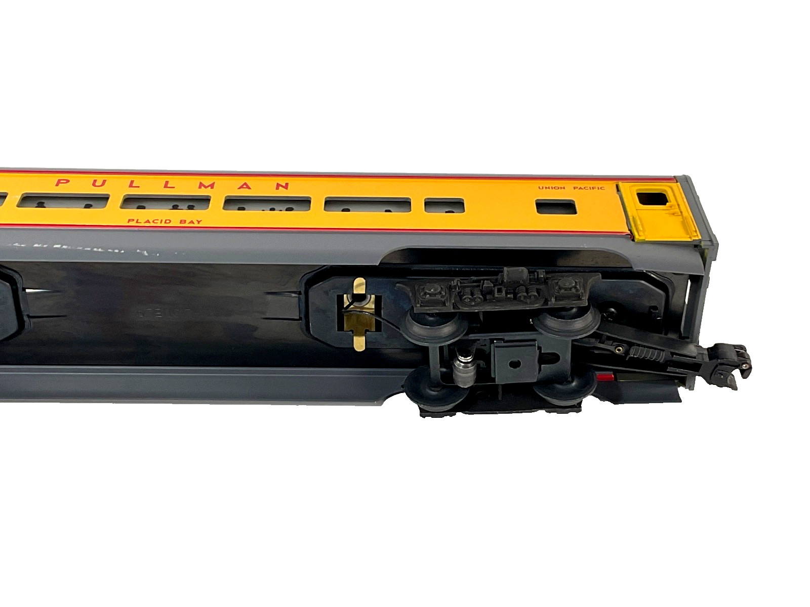 1984 Lionel O Gauge, Union Pacific Smooth Side Placid Bay Passenger Car, #6-9548