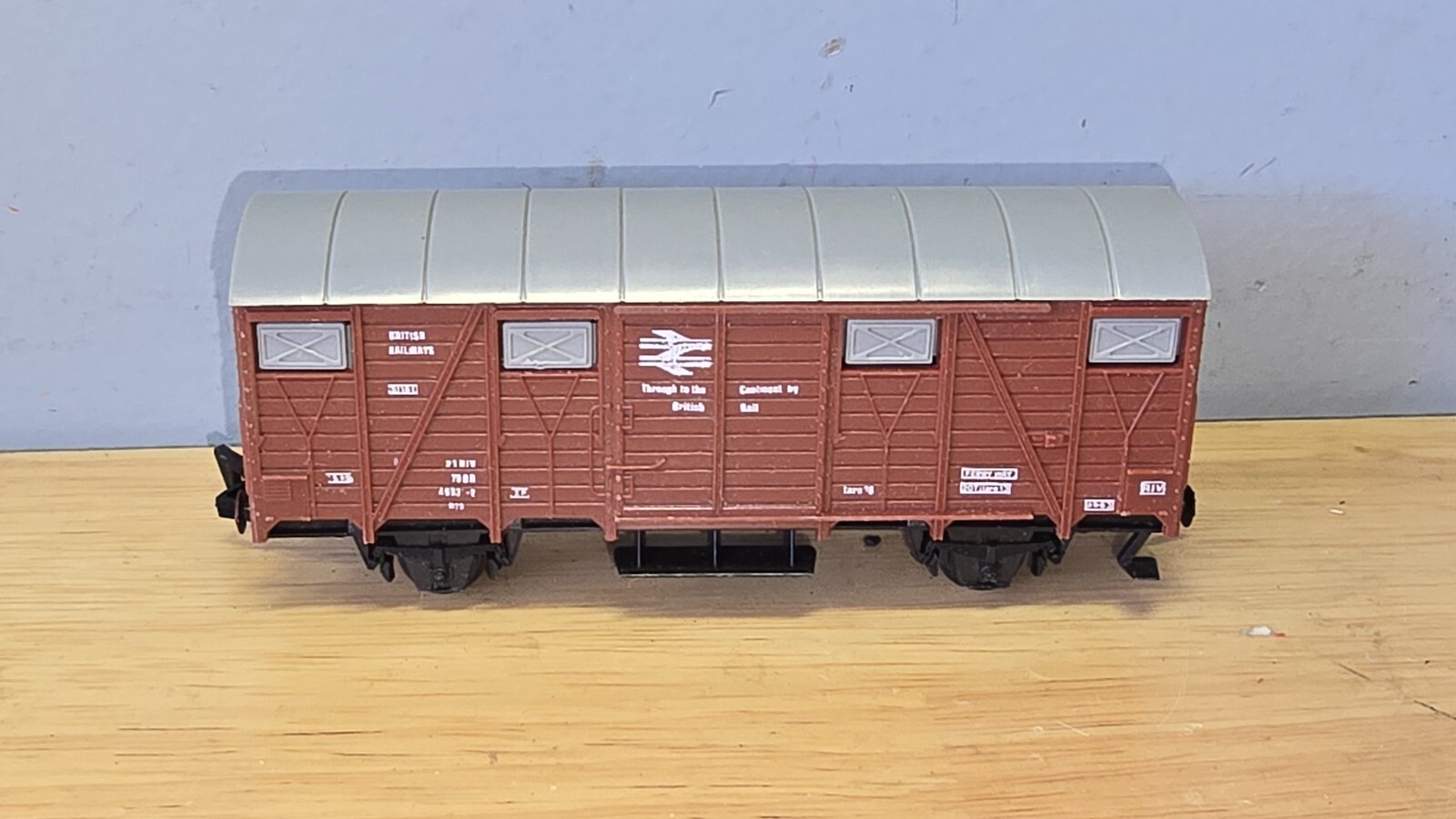Unbranded Model Freight Train Railroad Livestock Wagon Car Made in Hong Kong