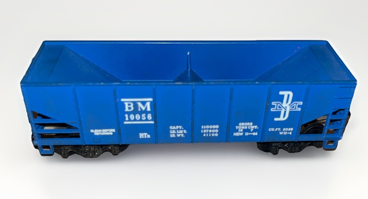 3 Vintage HO Scale Hopper Train Cars – 4 Bay & 2 Bay