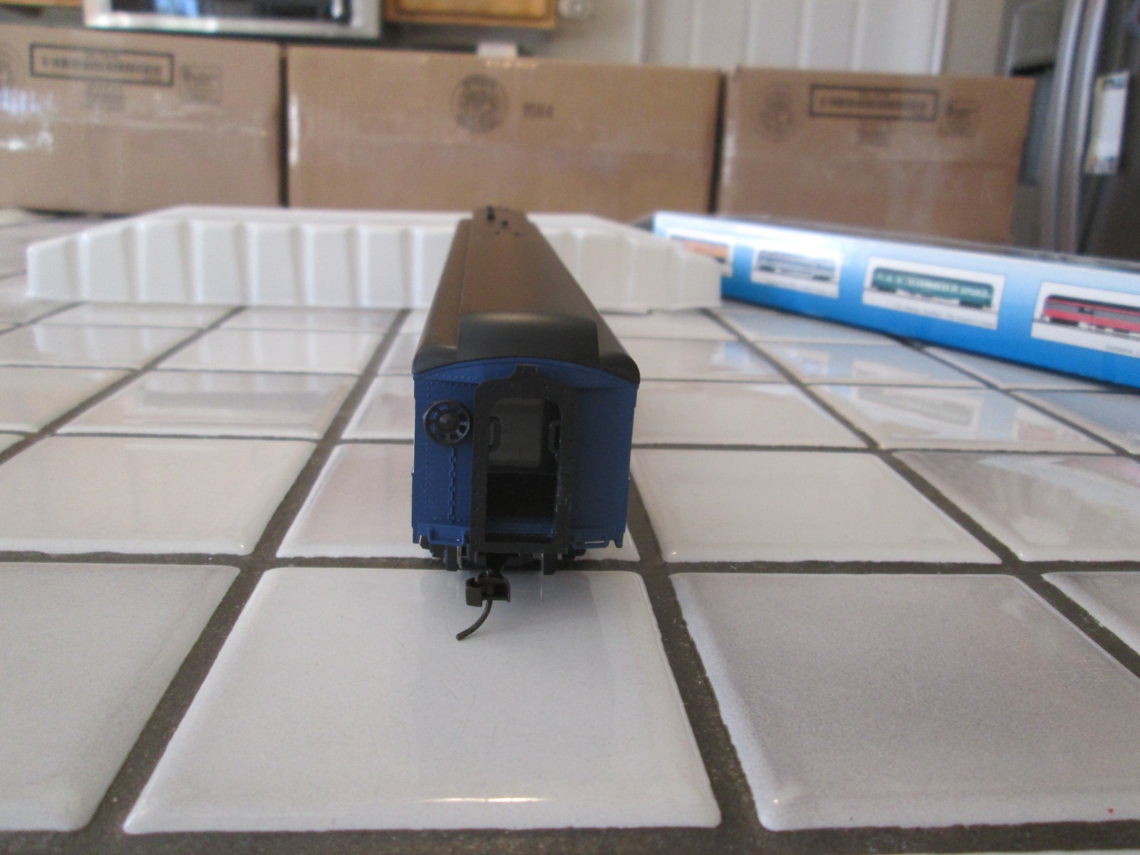 IHC CENTRAL OF NEW JERSEY BLUE COMET PASSENGER CAR HO SCALE