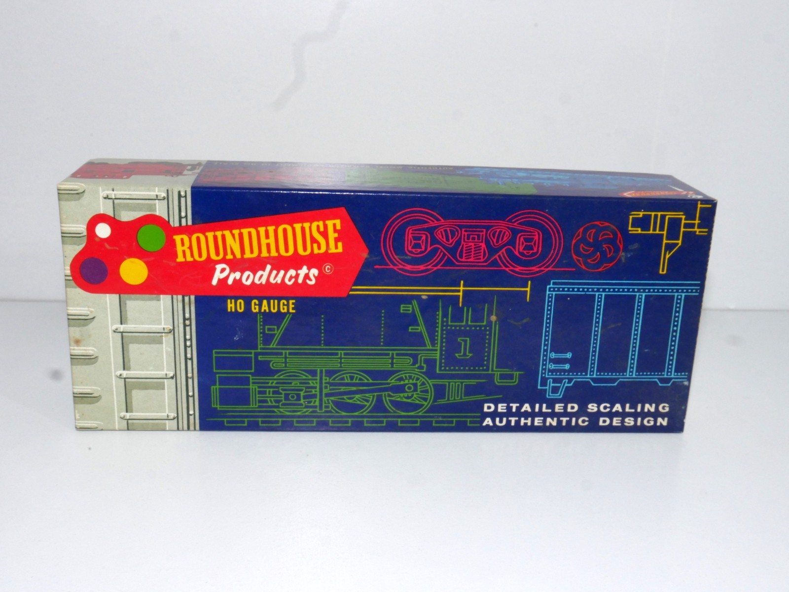 Roundhouse HO Scale UTLX Shorty Tank Car Kit #3303 (Black) Vintage – NEW