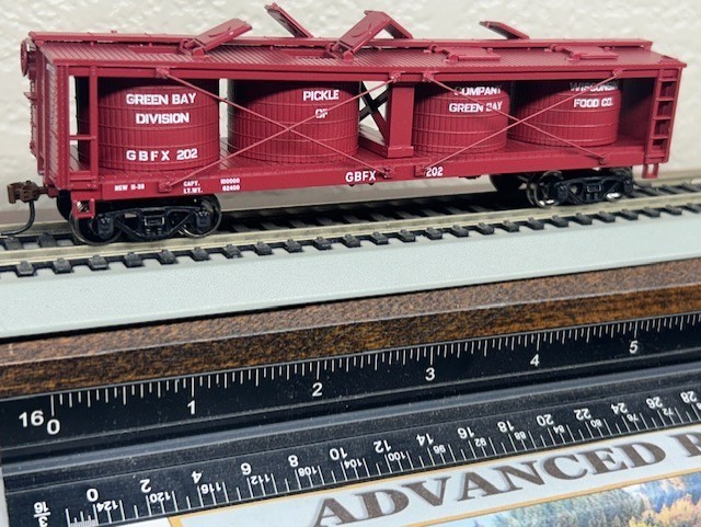 PICKLE VAT CAR – GREEN BAY FOODS – GREEN BAY WISC – 40ft DETAILED HO SCALE NEW