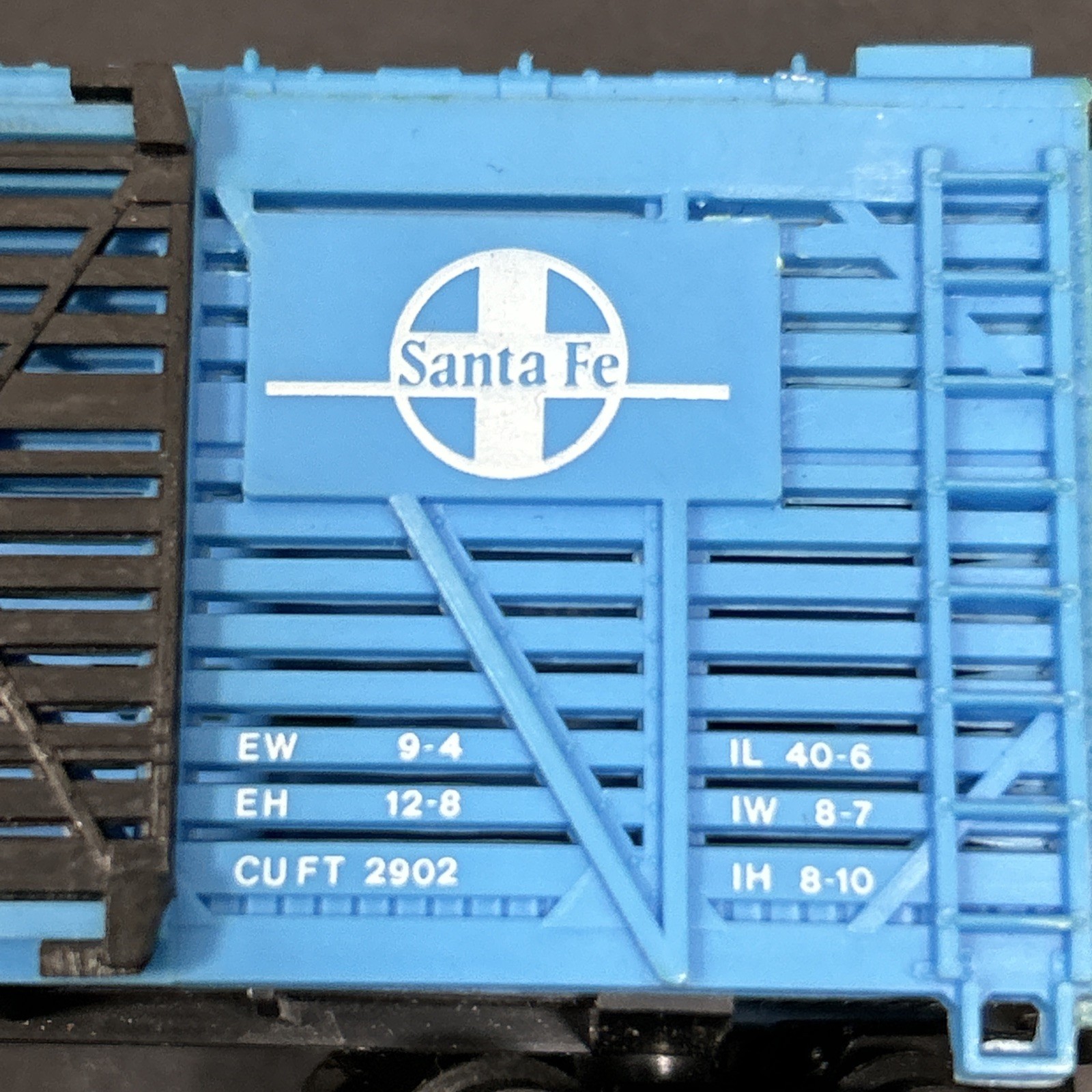 Santa Fe HO Santa Fe 40’ Stock Cattle Car ATSF # 582039 Model Freight Train Car