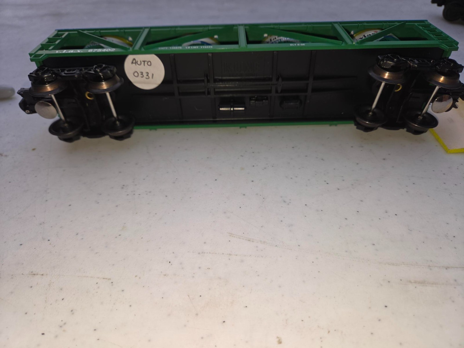 LIONEL, INSIDE TRACK VLASSIC PICKLE VAT CAR, EXCELLENT CONDITION SEE PHOTOS