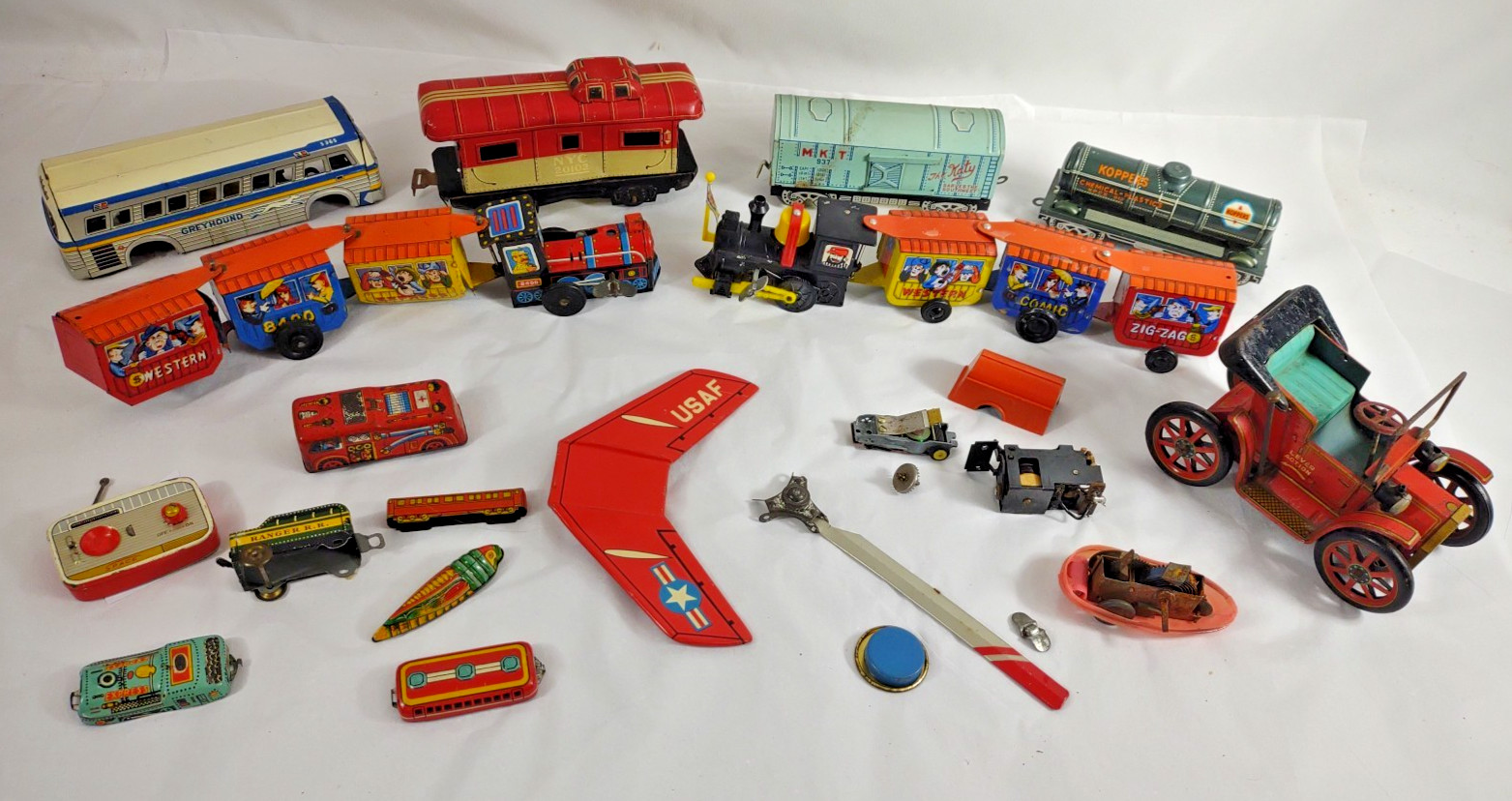 VTG LOT Mid Century Tin-Litho Trains Cars Parts Marx Wind-Up NOMURA Japan (a4