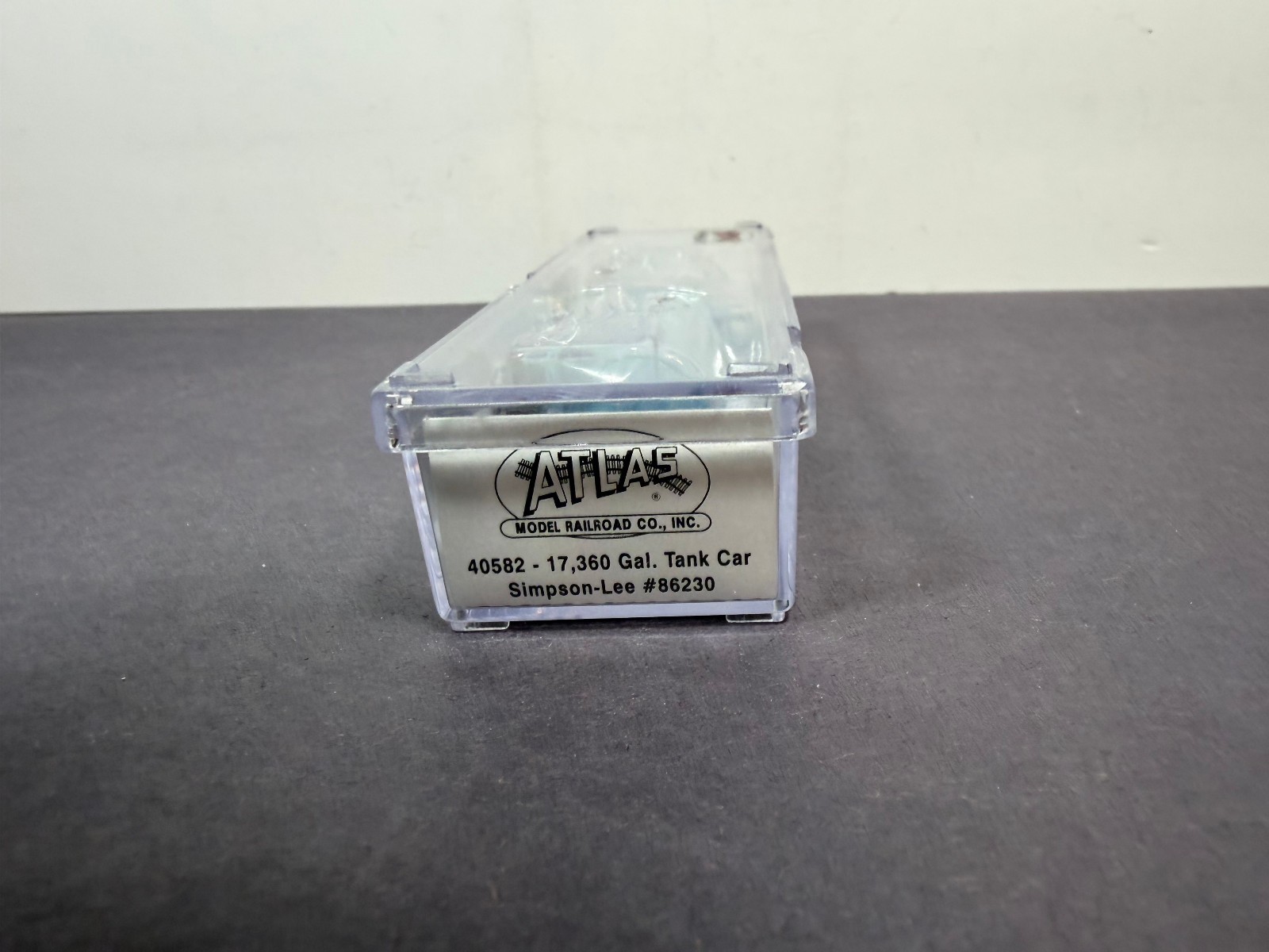 Atlas N Scale Train 40582 Tank Car SIMPSON LEE PAPER ACFX 86230