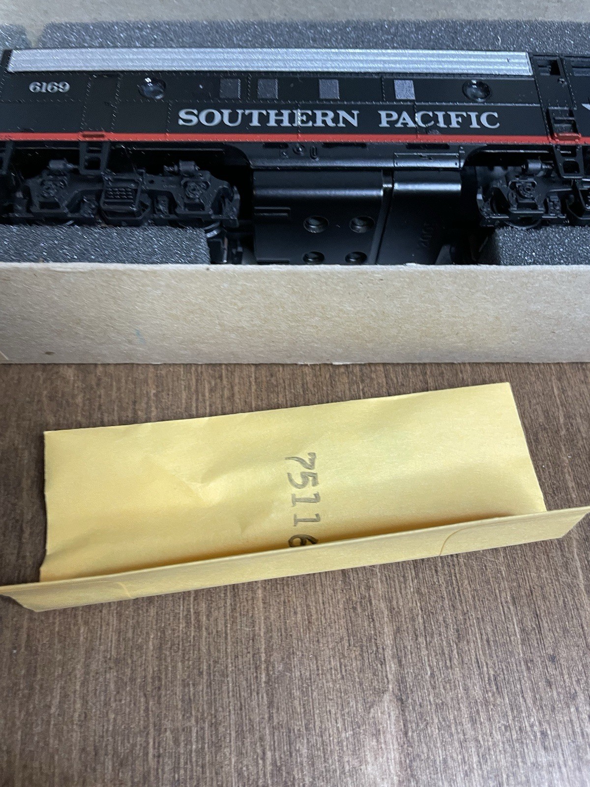 HO ATHEARN 3041 F7A SOUTHERN PACIFIC SP BLACK WIDOW DUMMY