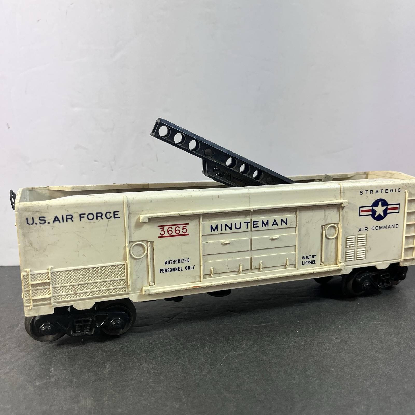 Lionel 3665 O Gauge Minuteman Missile Launching Car