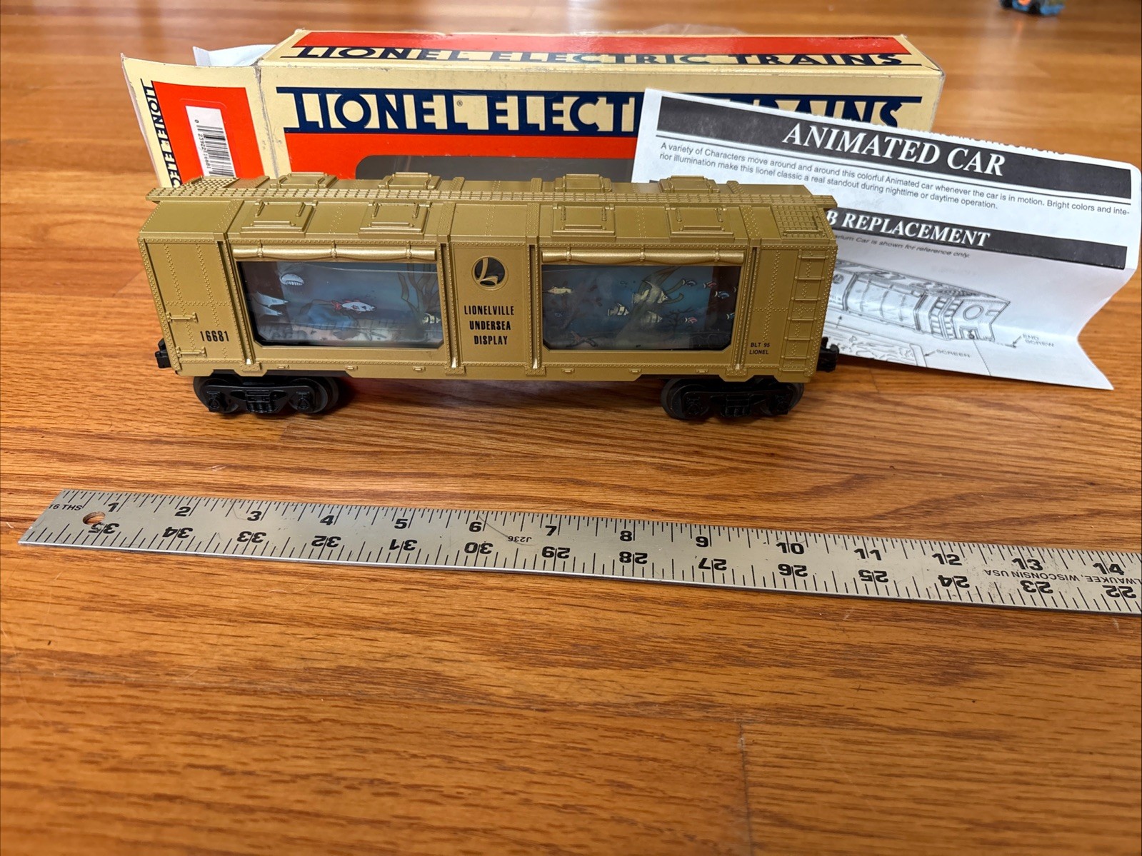 1995 Lionel #6-16681 Gold Animated Aquarium Car With Box Vintage Collectors