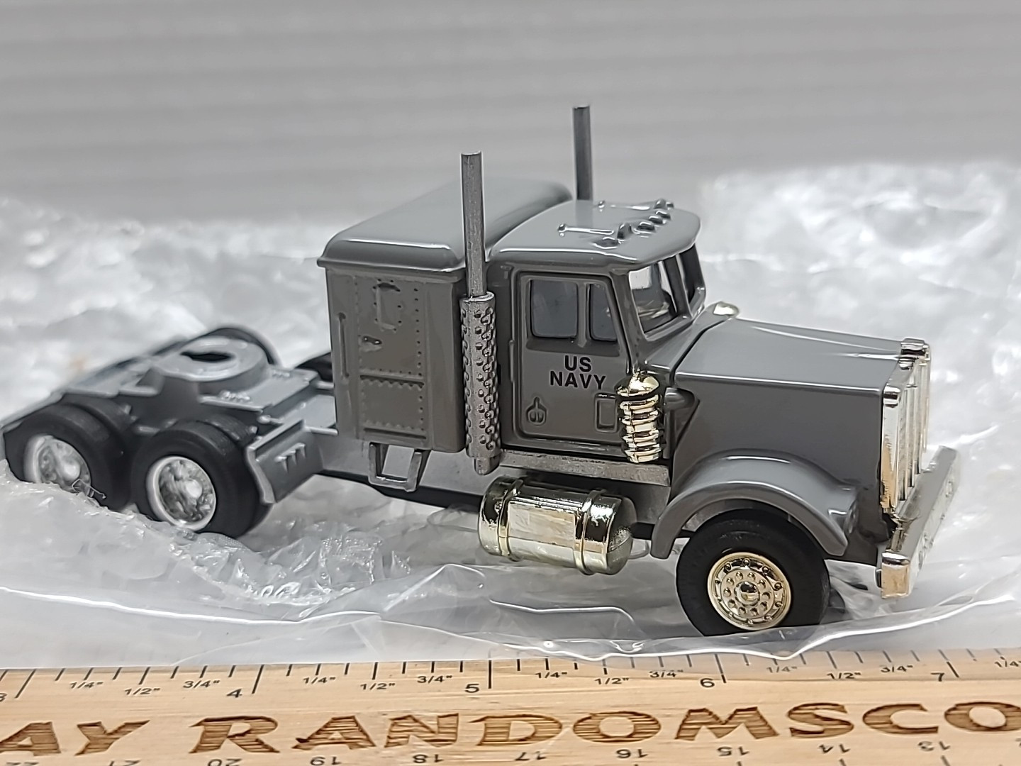 New Lionel US Navy Diecast Semi Truck Tractor (No Trailer) No Box O Gauge 1:48