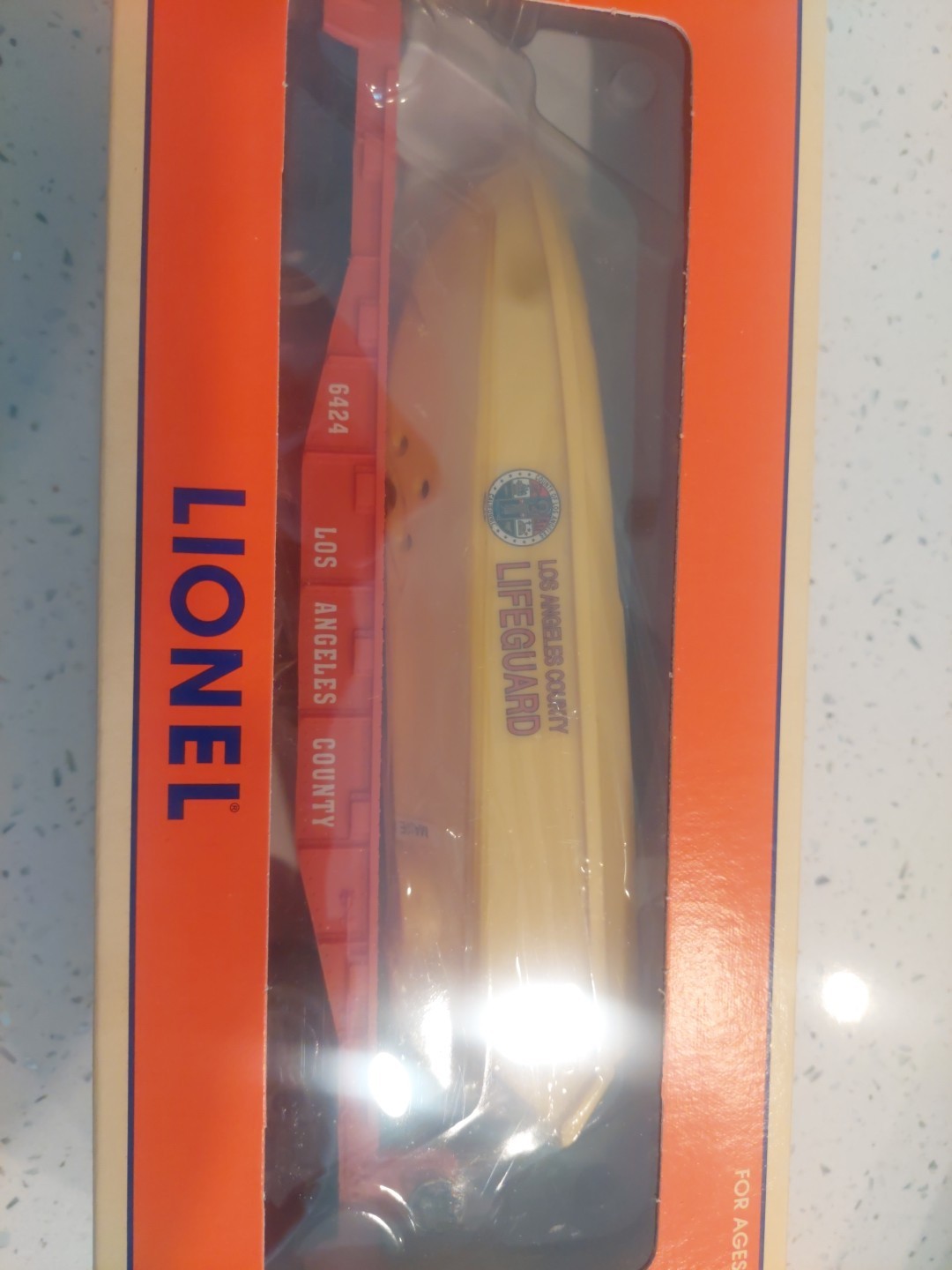 1996 Lionel 6-16970 L.A. County Flatcar w/ Lifeguard Boat New in Box Free Deliv