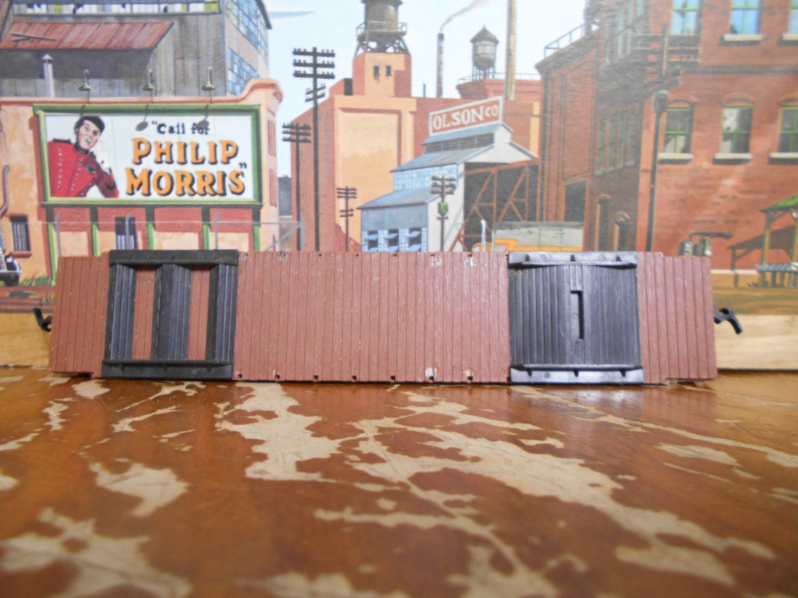HO Scale Trains Model Power Burlington Northern 50′ Flat Car #6812