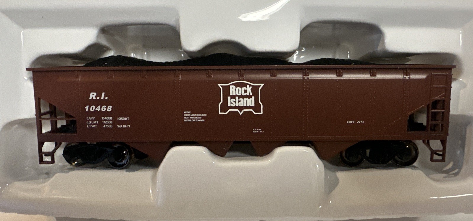 Bachmann HO Scale RTR Rock Island 40′ Quad Hopper Car With Coal Load #10468