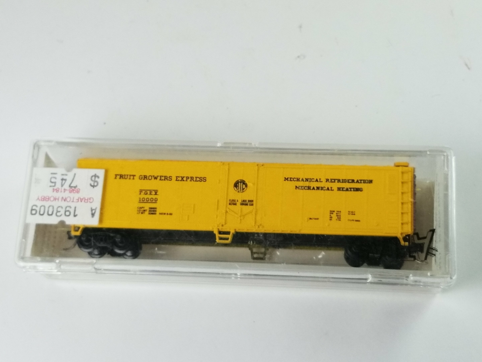 Atlas N Scale Fruit Growers Express F.G.E.X. 10000 Refeer 10000 10000