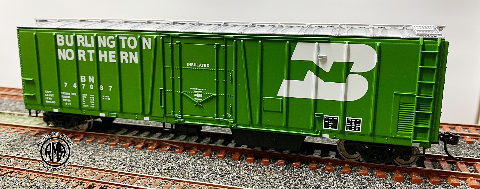 Walthers Mainline HO BN 50′ Mechanical Reefer Lot (5 Cars) 910-3778/3779/3780