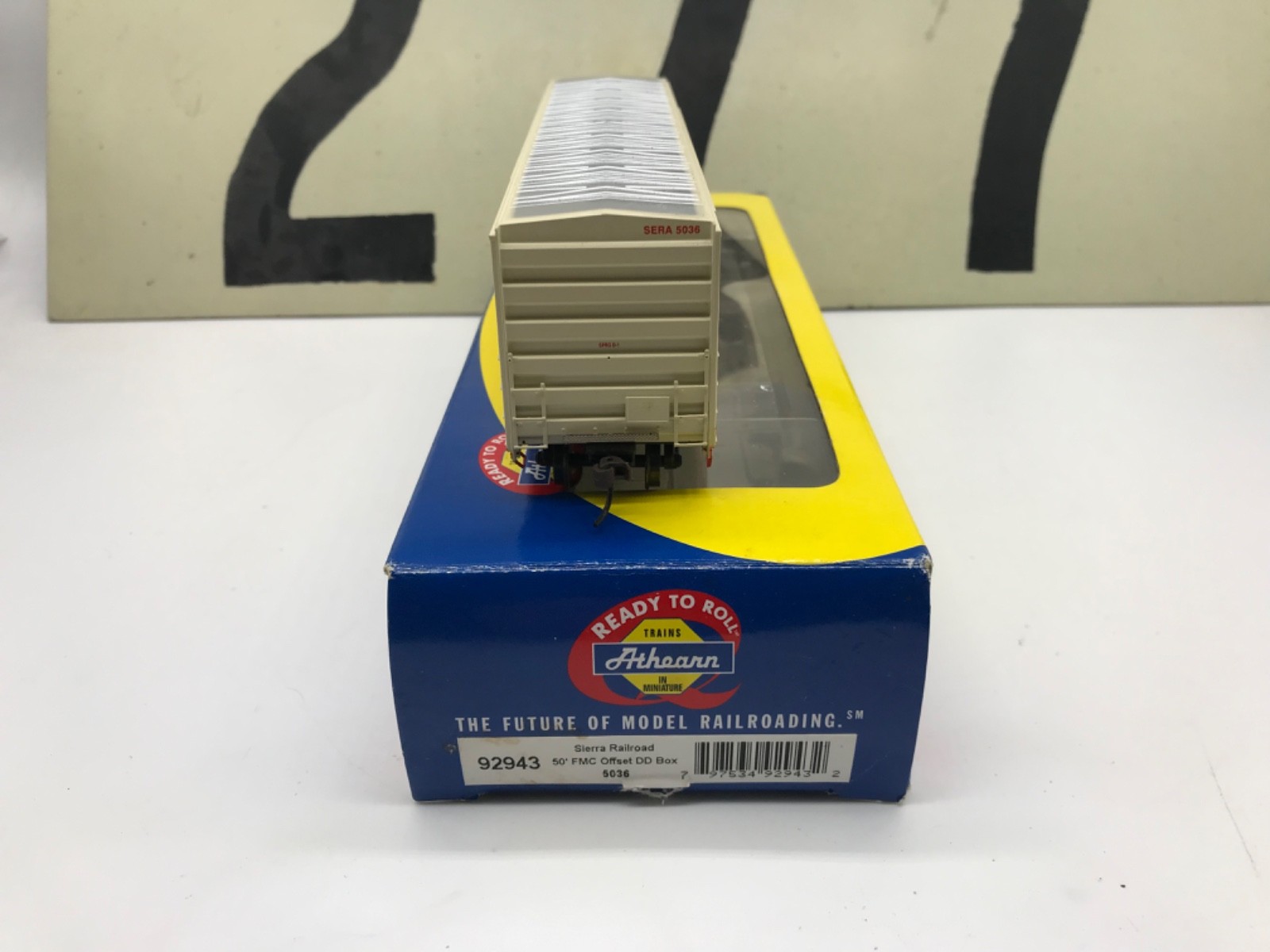 Athearn Ho Scale Sierra Railroad 50′ FMC Boxcar Road #5036 RTR NOS