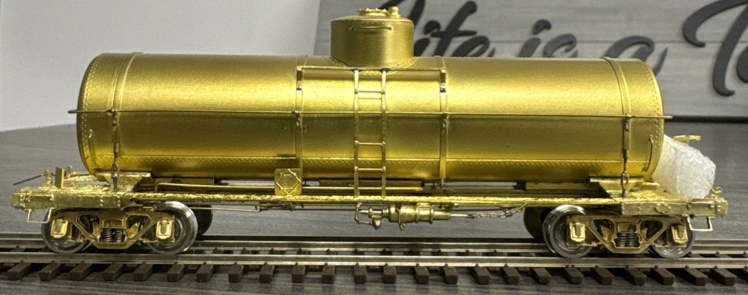Overland Models, Inc. HO Brass #OMI-3231 UTLX Single Dome 10,000 Gal. Tank Car