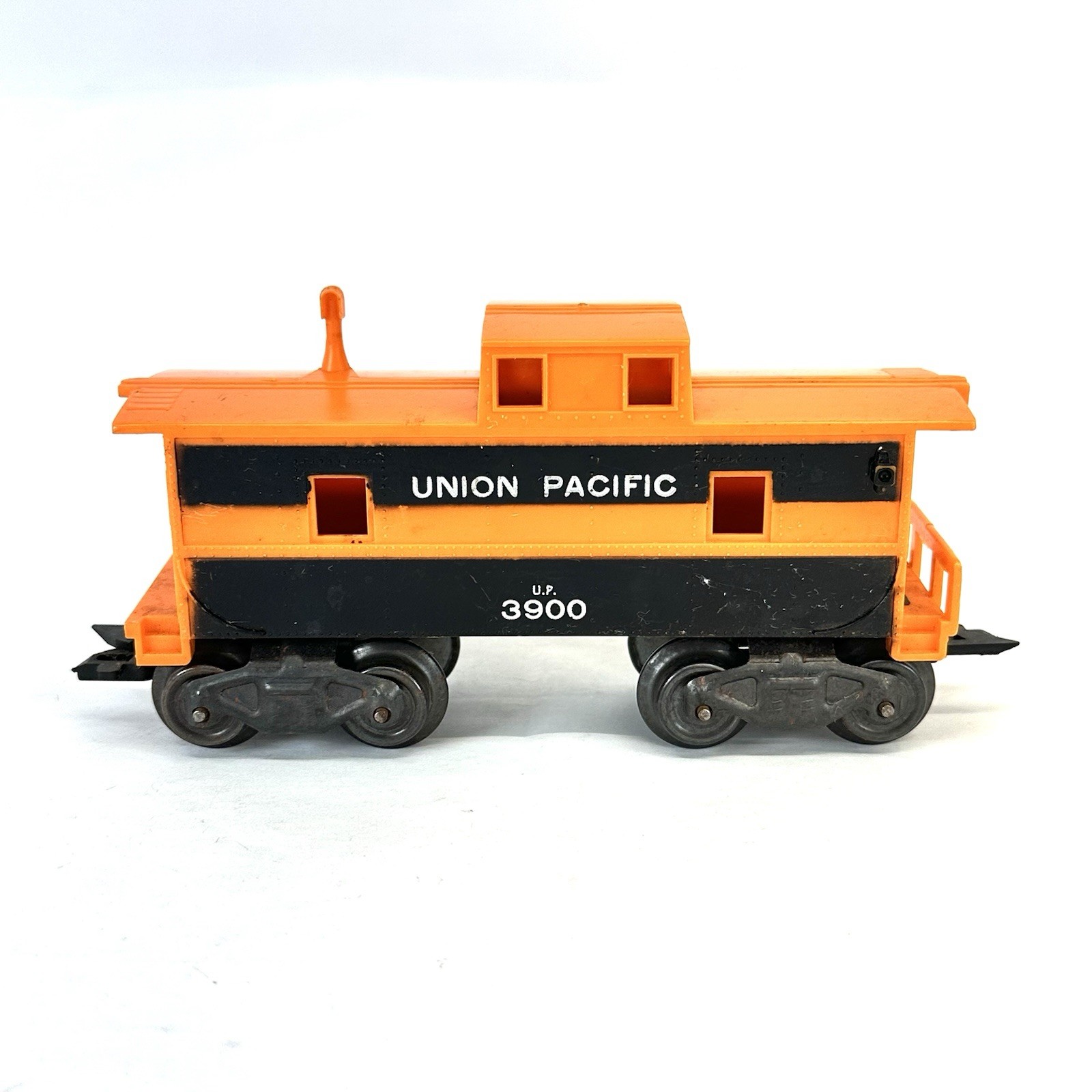 Vintage MARX Toys Union Pacific UP 3900 Caboose, Orange Black, 8 Wheels, O Gauge
