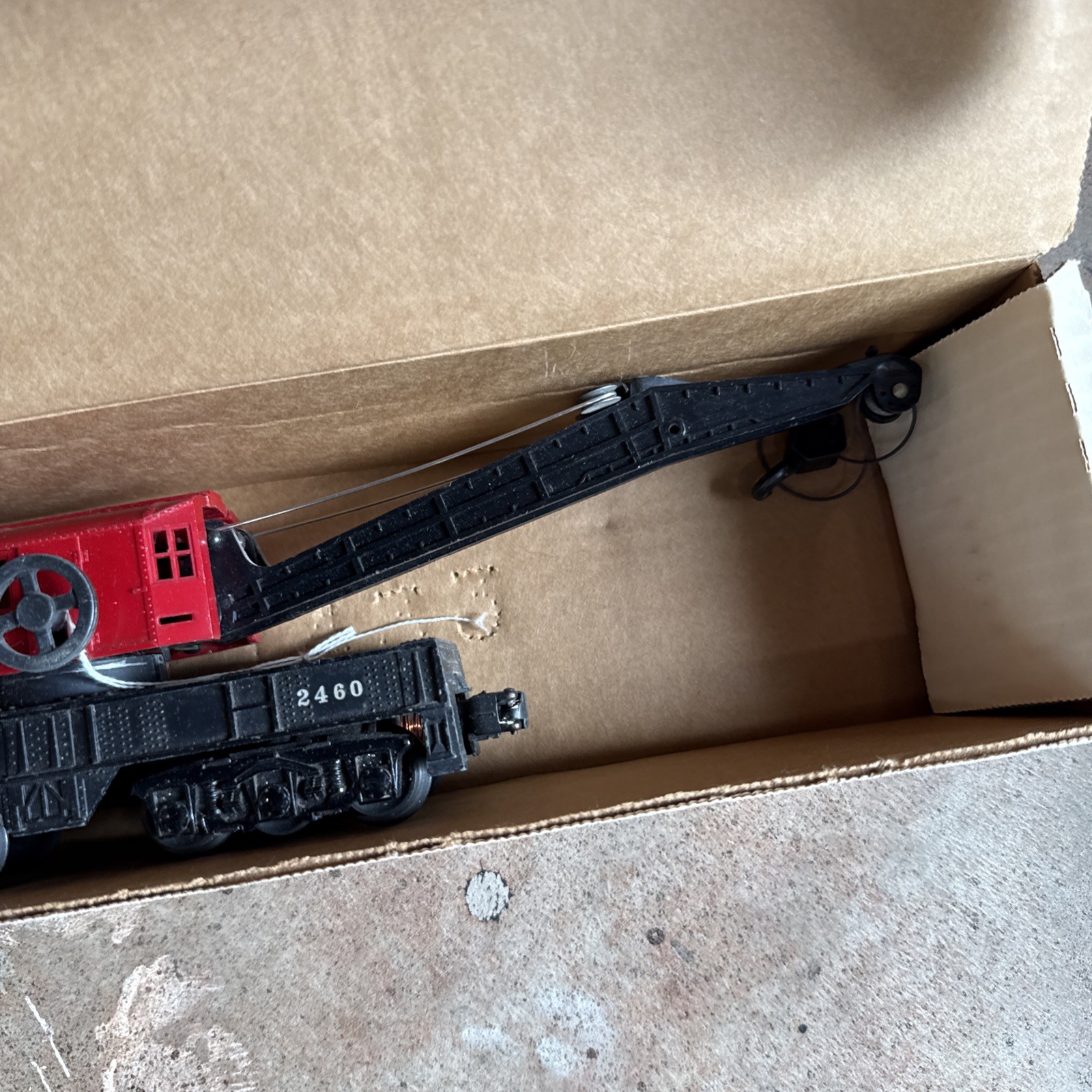 Rare Red with Black top Lionel 2460 Post-War Operating Work Crane