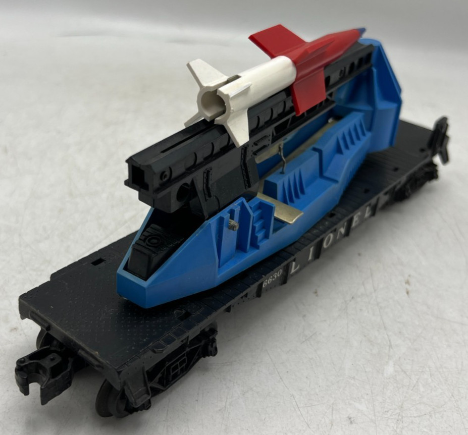 Lionel O Train Freight Car 6630 Black IRBM Missile Launching Flatcar