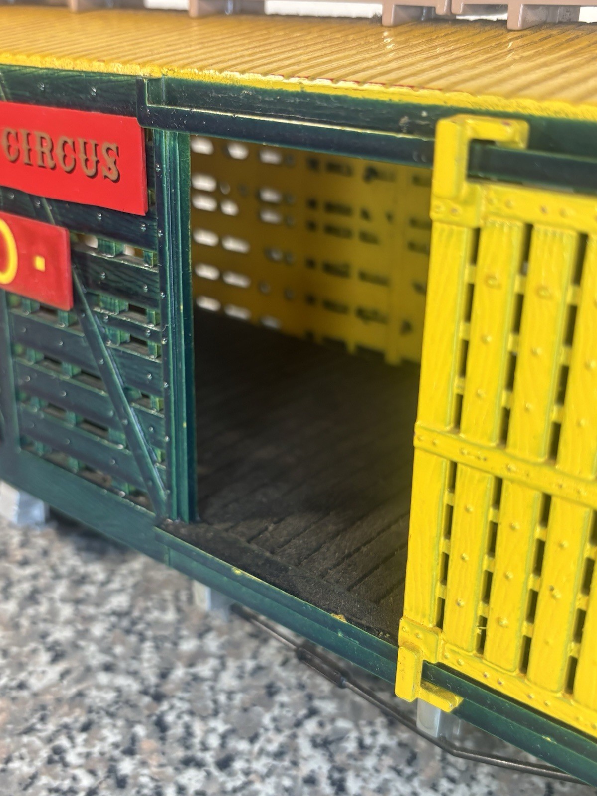 Bachmann 98171 Emmett Kelly Jr Circus Elephant Car REPAINTED G Scale Freight Car